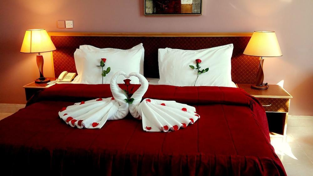 Mutrah Hotel Muscat Ngoại thất bức ảnh